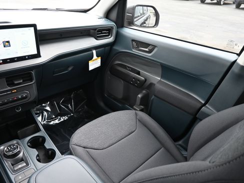 New 2026 Ford Maverick XL FWD image 28