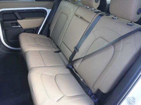 New 2025 Land Rover Defender 110 X-Dynamic SE image 30