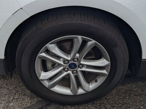 Used 2020 Ford Edge SEL FWD image 7