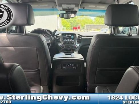 Used 2016 Chevrolet Suburban LT RWD image 15