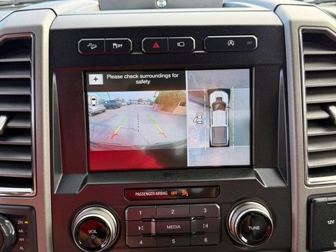 Used 2018 Ford F150 Raptor w/ Equipment Group 802A Luxury image 22