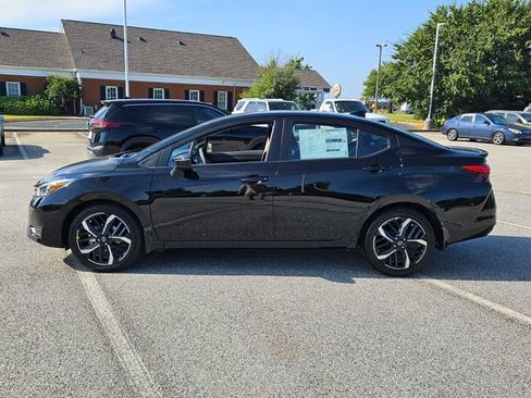 Used 2025 Nissan Versa SR w/ Trunk Package FWD image 4