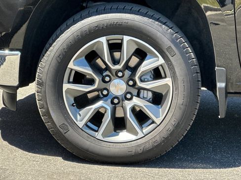 Certified 2025 Chevrolet Silverado 1500 LT AWD/4WD image 27