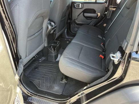 Used 2021 Jeep Wrangler Unlimited Sport AWD/4WD image 18