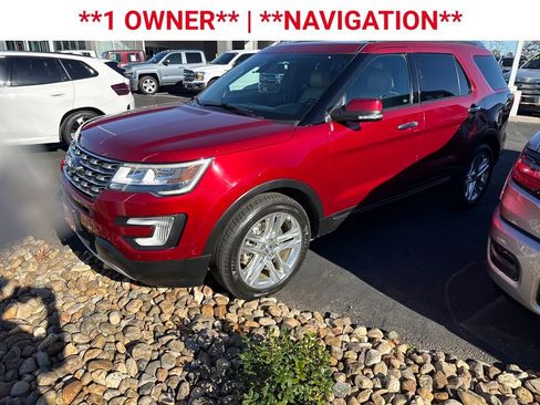 Used 2017 Ford Explorer Limited w/ Equipment Group 301A image 2