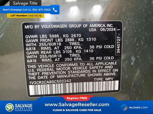 Used 2025 Volkswagen Atlas Peak Edition SE AWD/4WD image 17