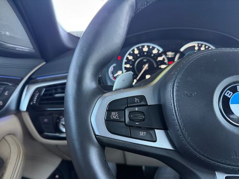 Used 2018 BMW 530e RWD image 20