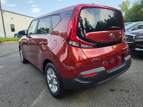 Used 2021 Kia Soul S FWD image 3