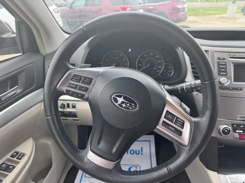 Used 2014 Subaru Outback 2.5i Premium w/ Popular Package #1B AWD/4WD image 18
