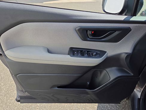 Certified 2025 Subaru Forester image 13