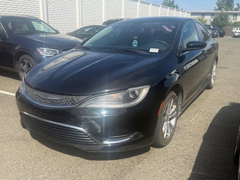 Used 2015 Chrysler 200 Limited w/ Convenience Group FWD image 1