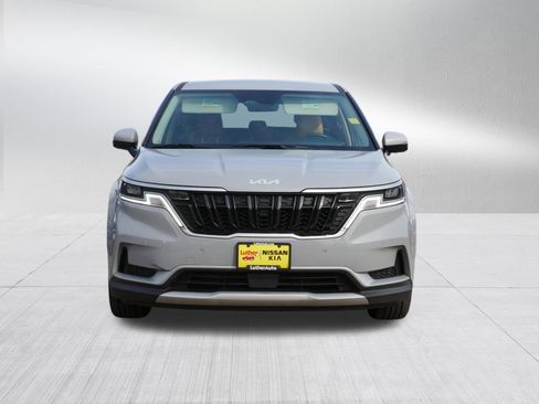 Certified 2024 Kia Carnival EX image 2