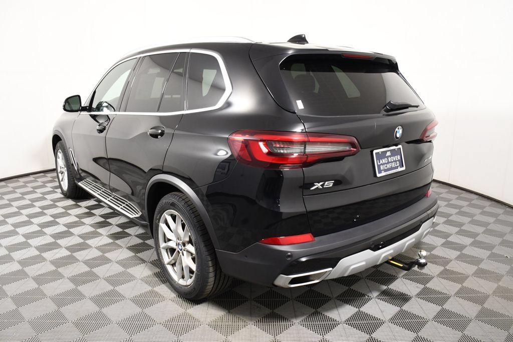 Used 2023 BMW X5 xDrive40i AWD/4WD image 4