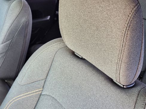 Used 2025 Jeep Wrangler Unlimited Sport image 15