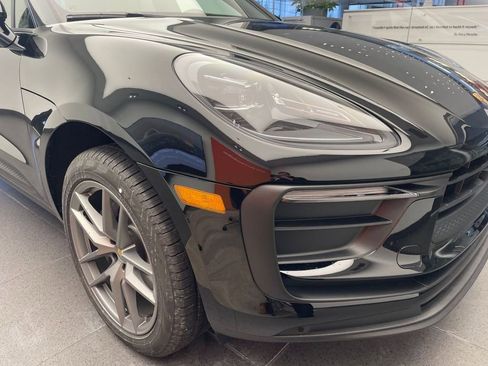 New 2026 Porsche Macan AWD/4WD image 25