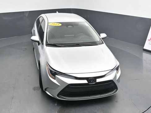 Used 2023 Toyota Corolla LE image 25
