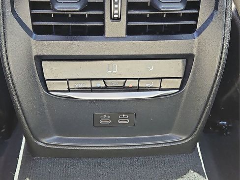 Used 2023 BMW 330i Sedan w/ Premium Package RWD image 14