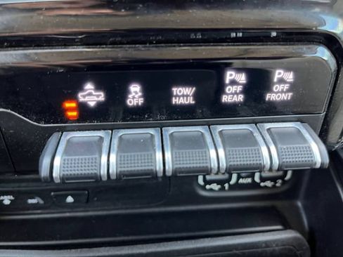 Used 2019 RAM 1500 Limited AWD/4WD image 28
