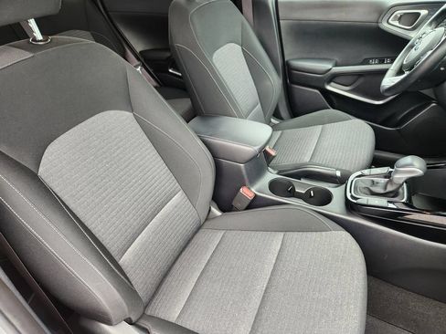 Used 2020 Kia Soul EX FWD image 17