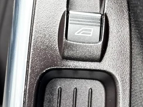 Used 2014 Ford Focus ST w/ Equipment Group 202A FWD image 37