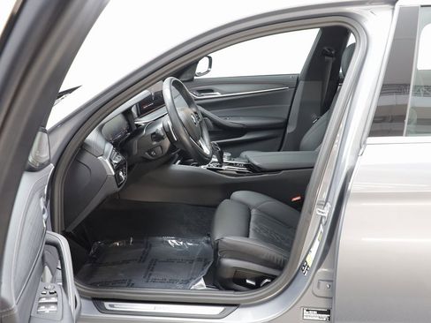 Certified 2023 BMW 530i xDrive w/ Premium Package image 6