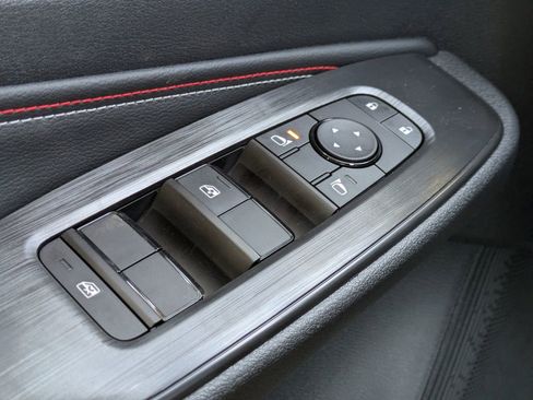 New 2026 Nissan Sentra SR w/ Floor Mat Package FWD image 23