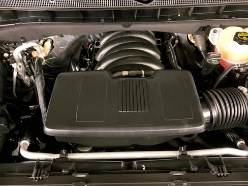 Used 2025 Chevrolet Tahoe Premier AWD/4WD image 31