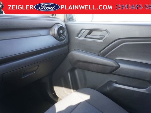 Used 2024 Chevrolet Colorado W/T RWD image 28