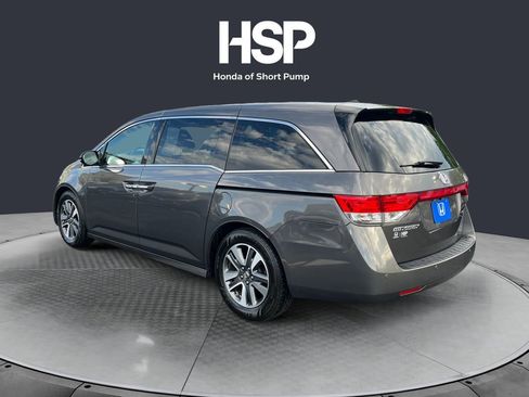Used 2016 Honda Odyssey Touring image 3