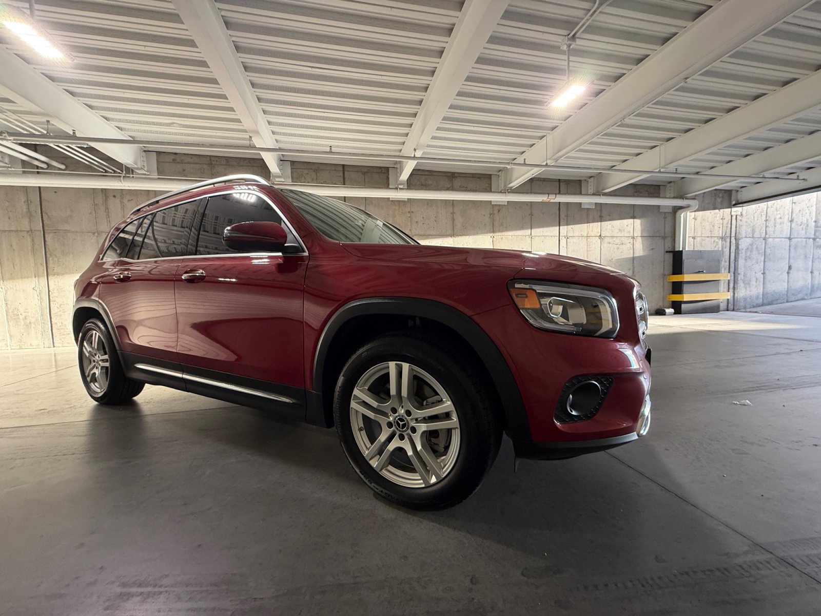 Used 2021 Mercedes-Benz GLB 250 4MATIC image 9