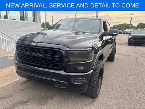 Used 2019 RAM 1500 Laramie AWD/4WD image 2