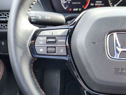 Certified 2025 Honda HR-V Sport image 17