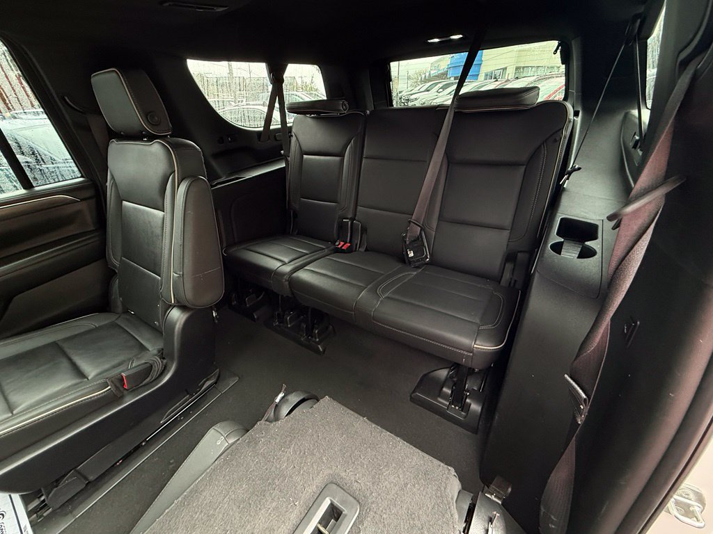 Used 2022 GMC Yukon XL SLT w/ SLT Luxury Plus Package AWD/4WD image 18