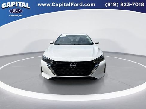 Used 2024 Nissan Sentra SV FWD image 3