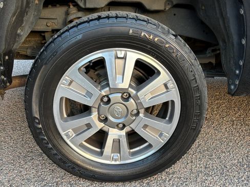 Used 2014 Toyota Tundra Platinum AWD/4WD image 57