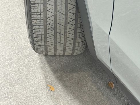 Certified 2026 Porsche Cayenne E-Hybrid AWD/4WD image 43