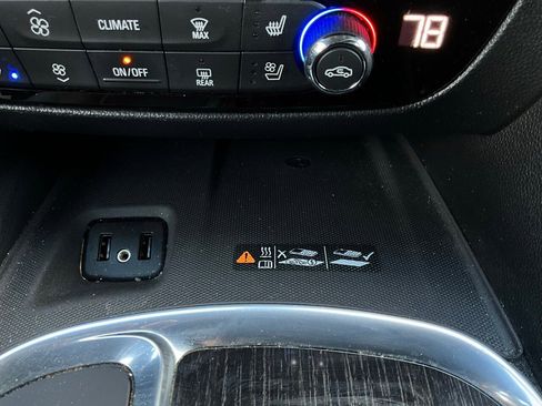 Used 2019 Buick Enclave Avenir w/ Avenir Technology Package image 29