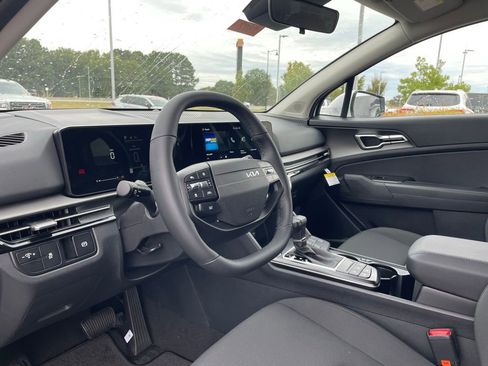 New 2026 Kia Sportage LX image 10