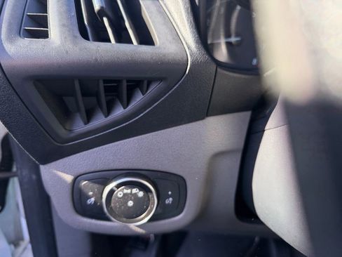 Used 2021 Ford Transit Connect XL FWD image 18