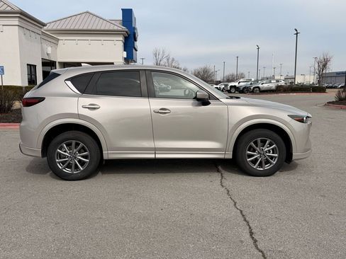 Used 2025 MAZDA CX-5 AWD 2.5 S w/ Preferred Package image 8