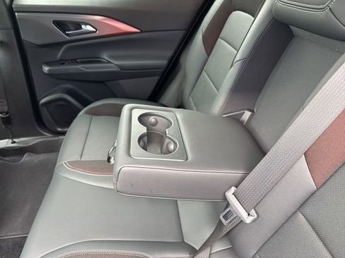 Used 2024 Chevrolet Equinox EV RS image 17