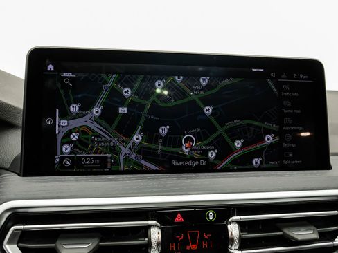 Used 2025 BMW X4 xDrive30i w/ Premium Package image 25