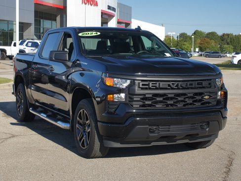 Used 2024 Chevrolet Silverado 1500 Custom image 20