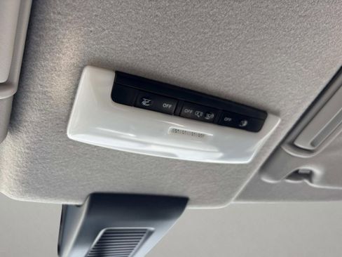 Used 2025 Nissan Kicks Play S FWD image 14