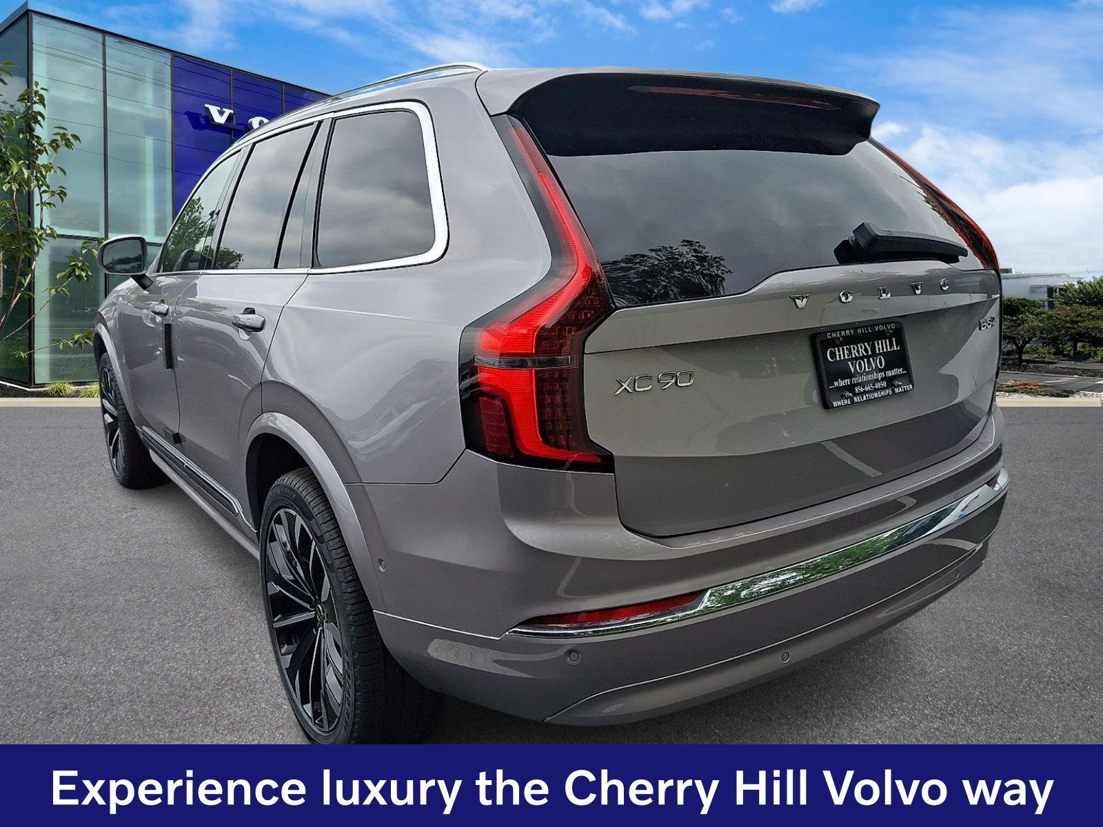 New 2026 Volvo XC90 B5 Ultra AWD/4WD image 3