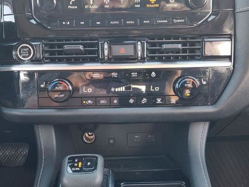 Certified 2024 Nissan Pathfinder SL w/ SL Premium Package FWD image 14
