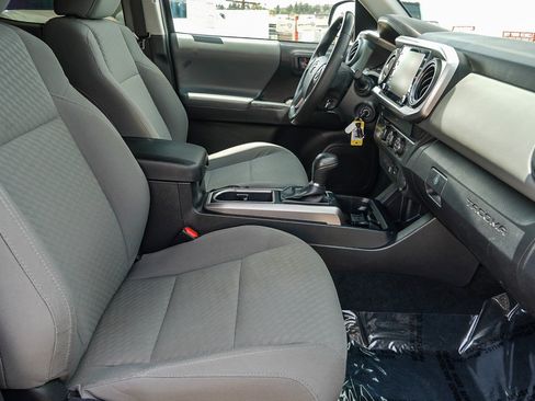 Certified 2020 Toyota Tacoma SR5 RWD image 19