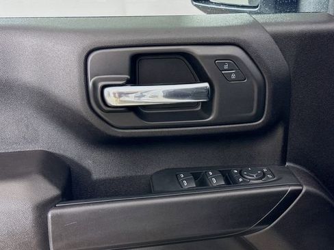 Used 2024 Chevrolet Silverado 2500 Custom w/ Custom Value Package image 18