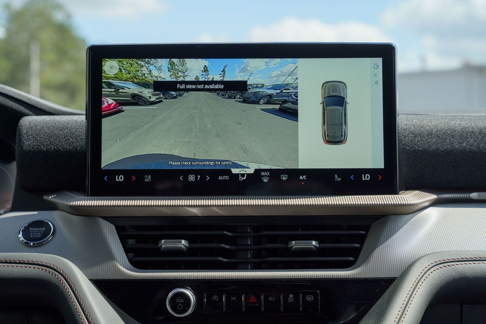 New 2026 Ford Explorer Active w/ Active Comfort Package RWD image 26