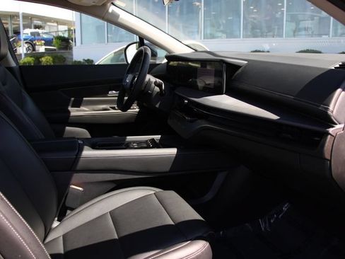 Used 2025 Nissan Murano SV AWD/4WD image 33